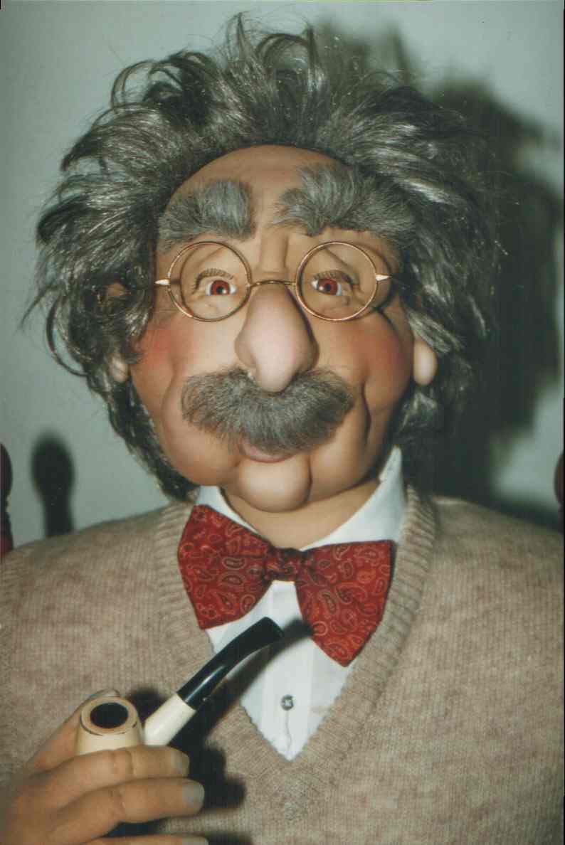 einstein.jpg (53920 bytes)