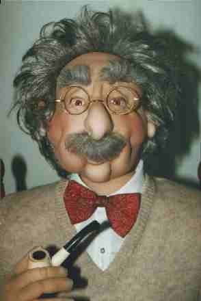 einstein.jpg (8536 bytes)